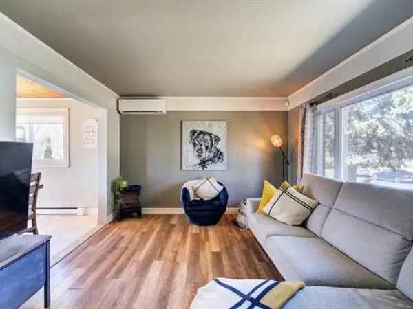 5 Bedroom Bungalow for Sale Delson Detached Garage Pool Finished Basement