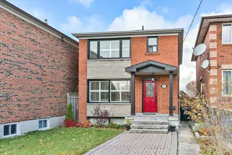 House For Sale in Toronto, Ontario