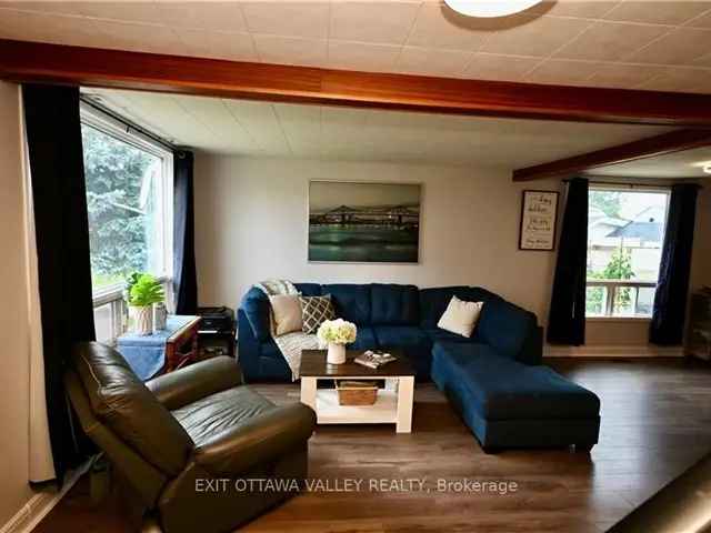 House For Sale in Pembroke, Ontario