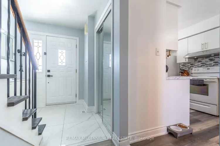 Buy Condo Townhouse in Peel Village with Spacious Bedrooms and Backyard