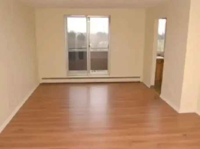 Apartment For Rent in 183, Lisgar Avenue, Tillsonburg, Ontario