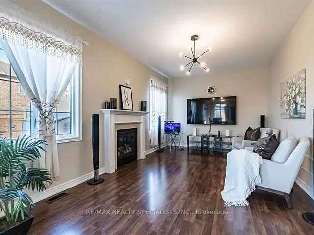 House For Sale in Brampton, Ontario