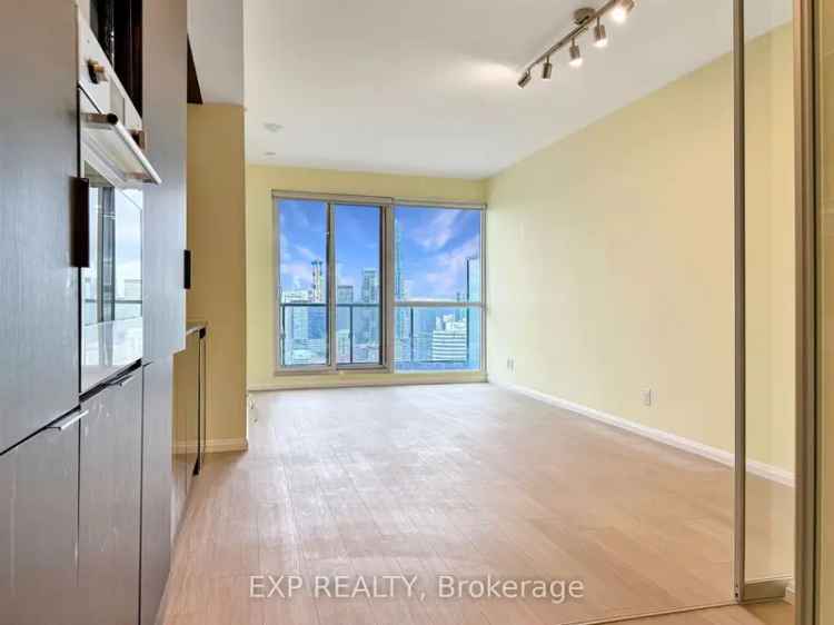 Condo For Rent in Toronto, Ontario