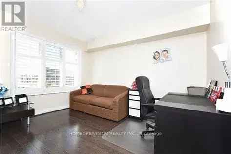 3 rooms apartment of 520 m² in Toronto