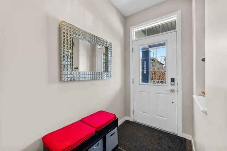 House For Sale in Calgary, Alberta