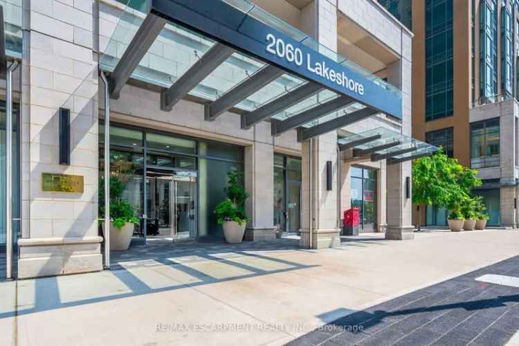 Downtown Burlington Waterfront Condo 2 Bed 2 Bath 1270 sqft