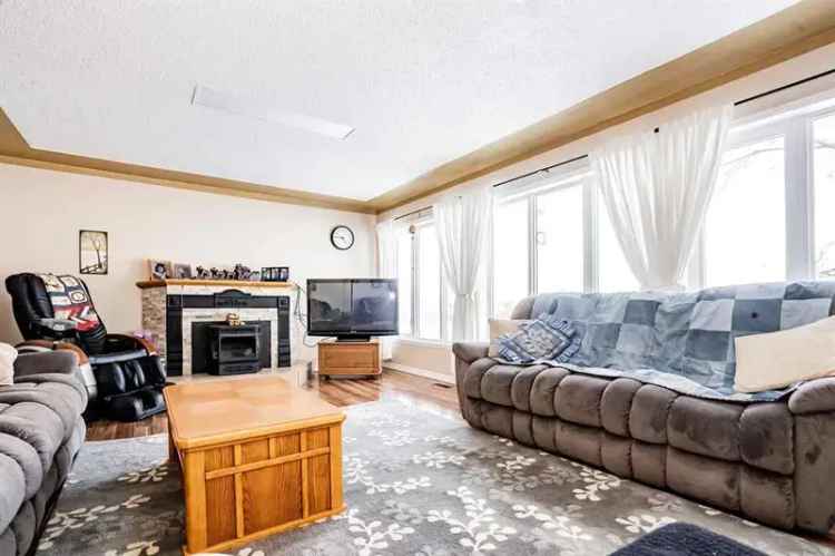 House For Rent in null, Alberta