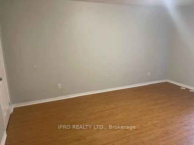 House For Sale in Toronto, Ontario