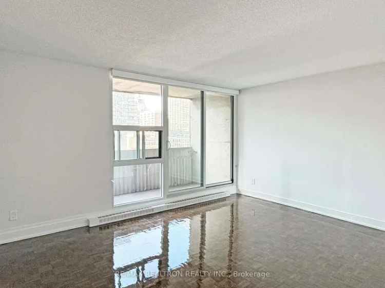 Rent Studio Apartment in Prime Location Near Queen's Park and Yorkville