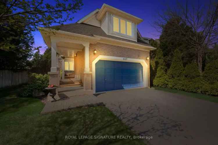 Erin Mills Detached Home: 3 Beds, 2 Baths, Dbl Garage