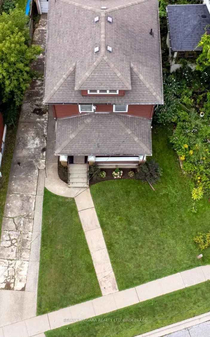 House For Sale in Niagara Falls, Ontario