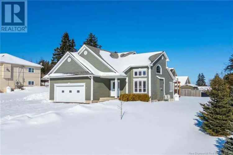 4-Bedroom 3.5-Bath Home Main Floor Primary Suite Finished Basement