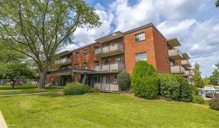 Rent 1 and 2 Bedroom Units in Hamilton with Parking and Laundry