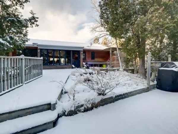 3-Story House for Sale in Notre Dame du Portage