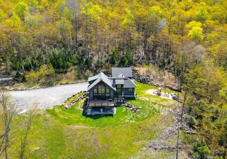 Lac Gauthier Luxury Home Rental Near Mont-Tremblant