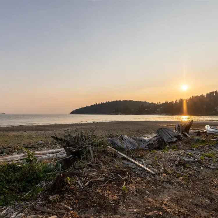 Waterfront Lot Ready for Construction in West Vancouver