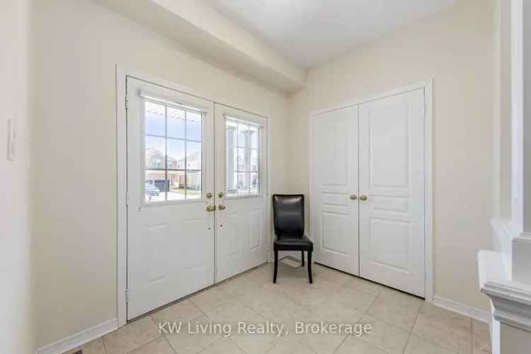 All Brick Home 4 Bedrooms 3.5 Baths Generator Quiet Street