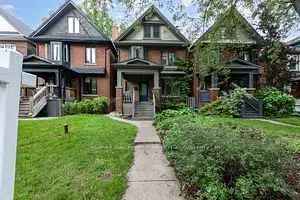 House For Sale in Toronto, Ontario