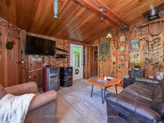 Riverfront Viceroy Cedar Cottage - Cash Buyers Only