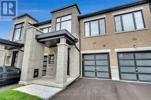 4 Bedroom Townhouse in Whitby Williamsburg