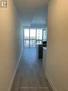 211m² Mississauga Studio Suite  Clarkson GO Balcony Parking Locker