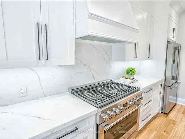 House For Sale in Toronto, Ontario