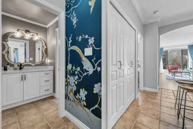 Kitsilano Condo for Sale 1 Bed Den Updated Modern Chef Kitchen