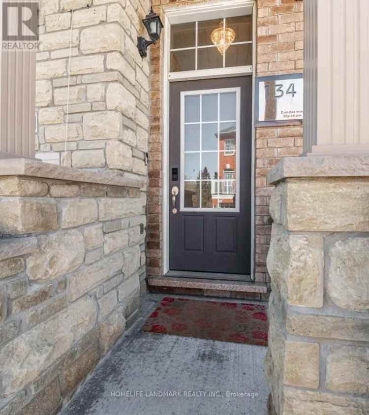 Stunning 4-Bed 4-Bath End-Unit Townhome Near Mount Joy GO