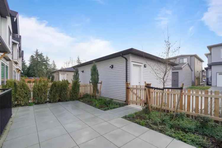 A $1,380,000.00 1/2 Duplex with 4 bedrooms in Willoughby Heights, Langley