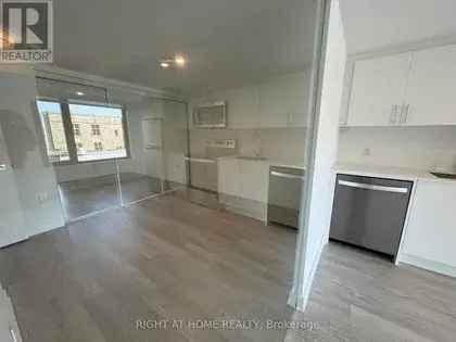 1 room apartment of 323 m² in Toronto