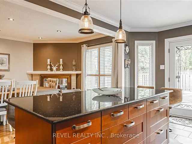 Executive Bungalow in Mississauga Modern Upgrades and Timeless Elegance