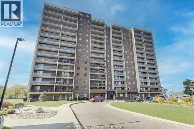 Luxury Waterfront Condo 3 bed 3 bath 3 balconies