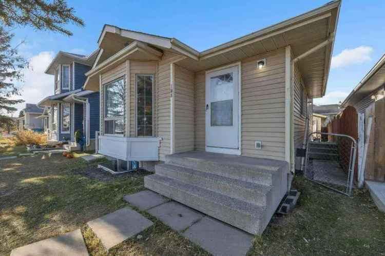 House For Rent in Calgary, Alberta