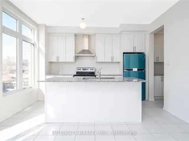 Townhouse For Sale in Brampton, Ontario