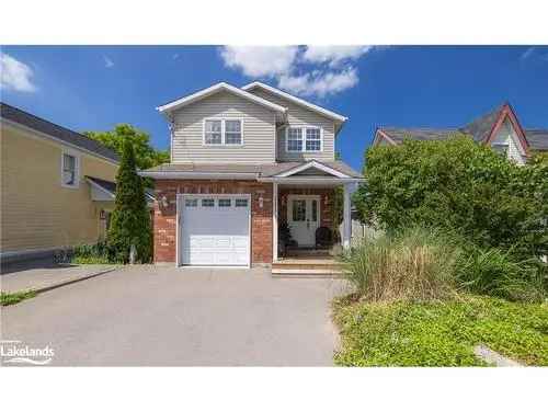 Family Home in Collingwood Ontario 3 Bed 3 Bath