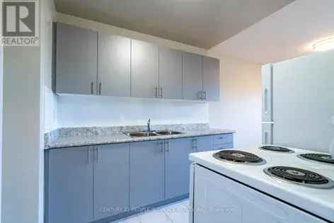 1 room apartment of 100 m² in Toronto