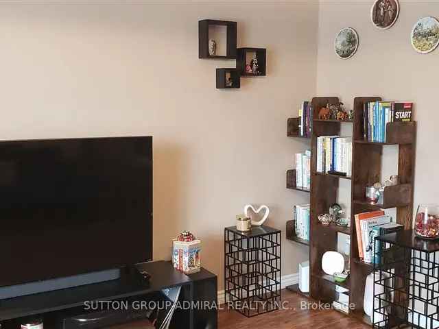 House For Sale in Barrie, Ontario