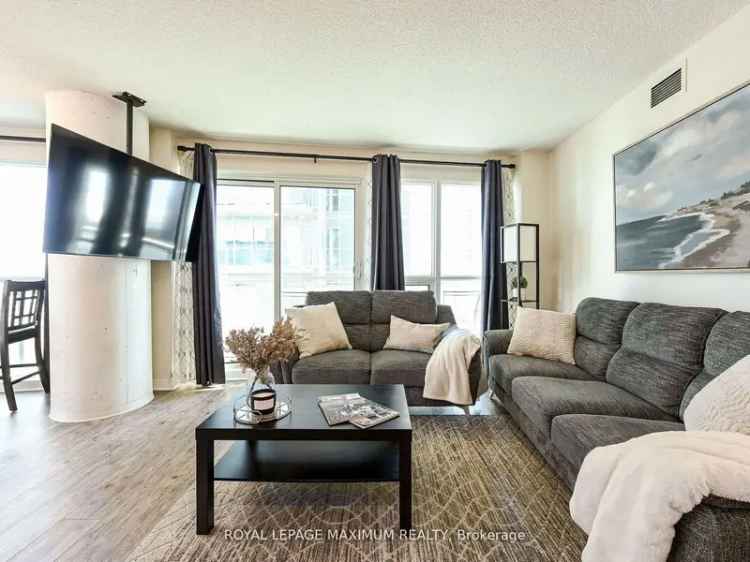 Condo For Sale in 155, Legion Road North, Toronto, Ontario