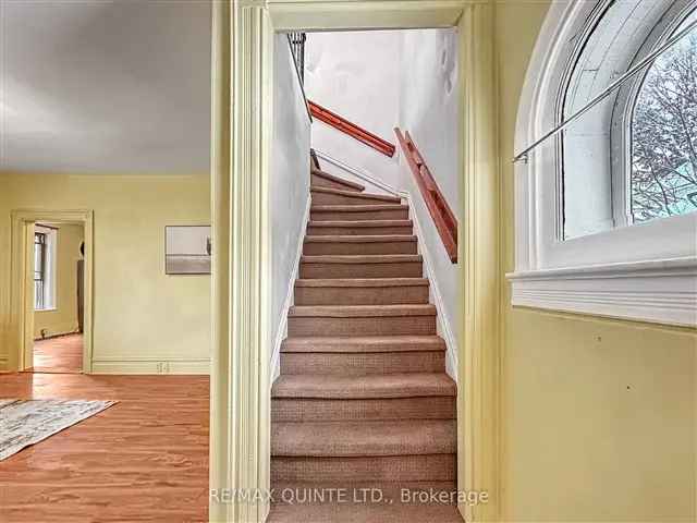 House For Sale in Belleville, Ontario