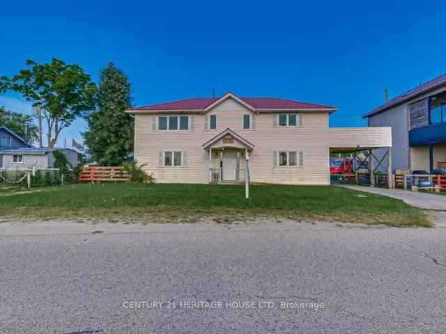 House For Sale in Central Elgin, Ontario