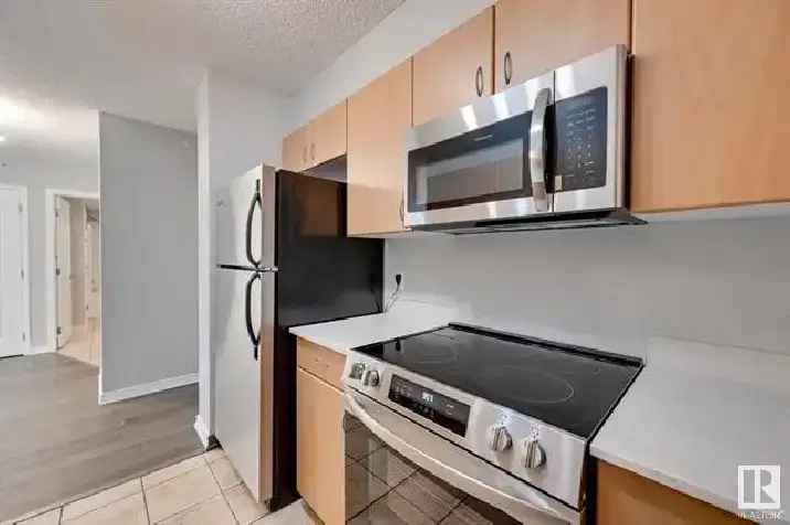 Buy condo in Downtown Edmonton with skyline views and amenities