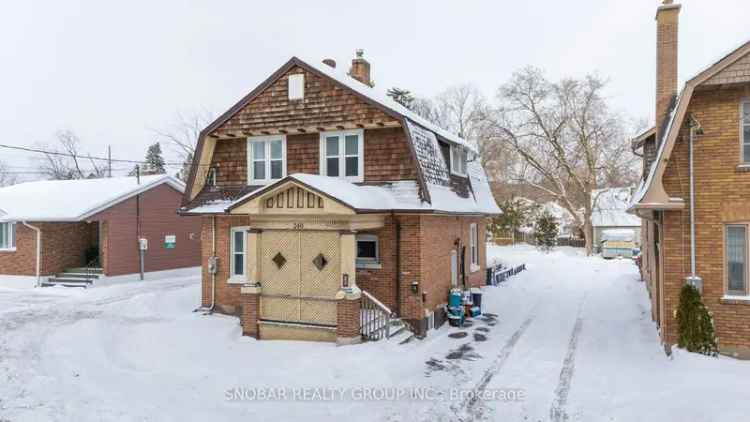 For Sale Duplex in Barrie with Ample Parking and Rental Income