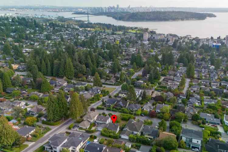 1427 LAWSON Avenue in West Vancouver: Ambleside House for sale : MLS®# R2965561