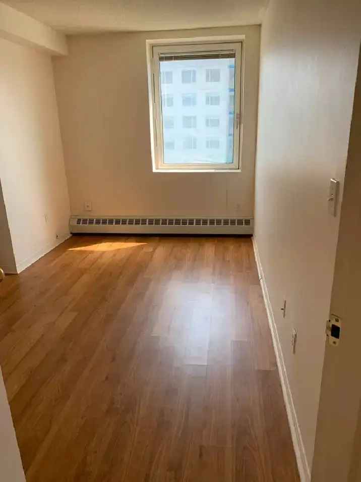 Beautiful One Bedroom Suite in City Center