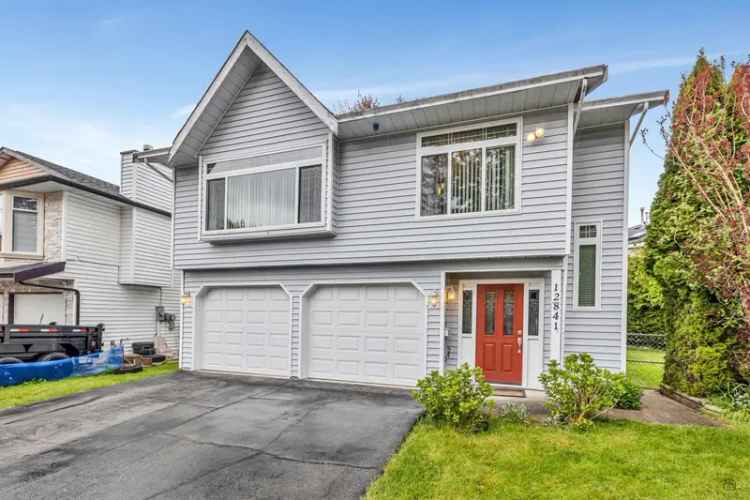 4 Bedroom 3 Bathroom Home in Family Friendly Neighborhood