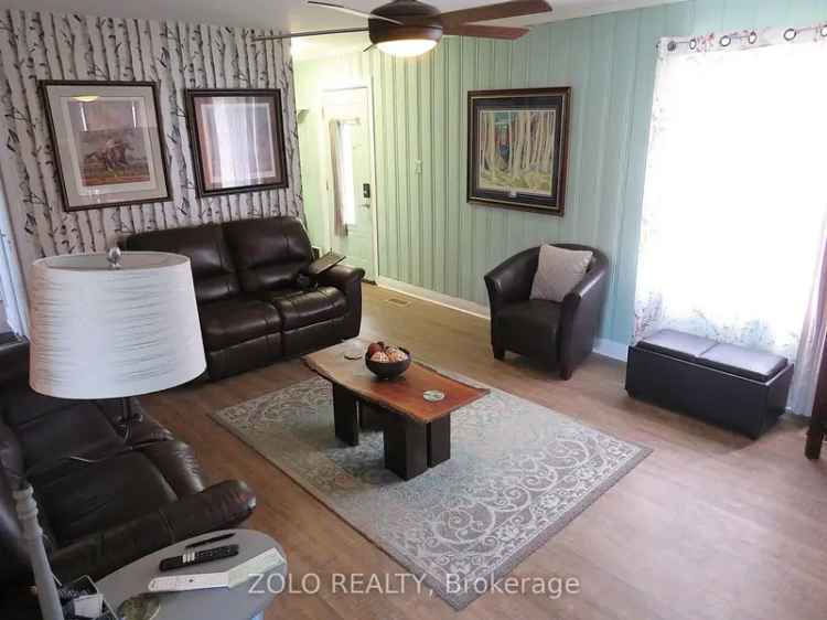 Charming 2-Bedroom Bungalow in Crescent Park