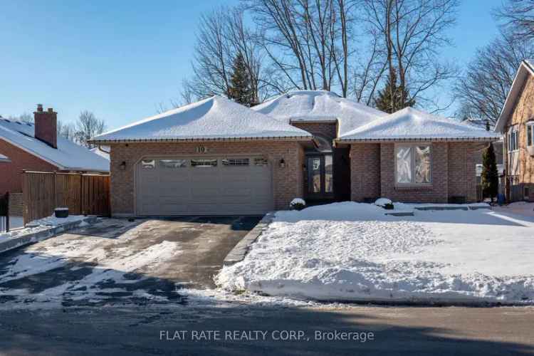 Buy Bungalow in Bobcaygeon with Spacious Living and Beautiful Features