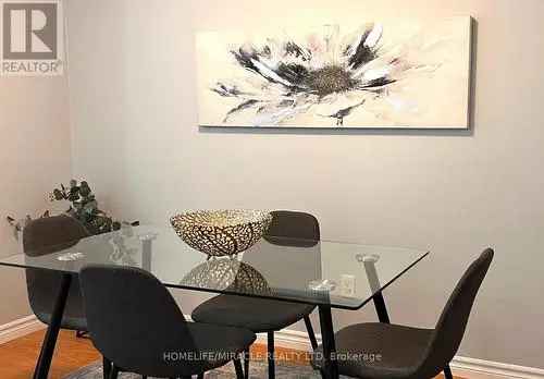 3 Bedroom Townhouse For Sale in Lisgar Mississauga