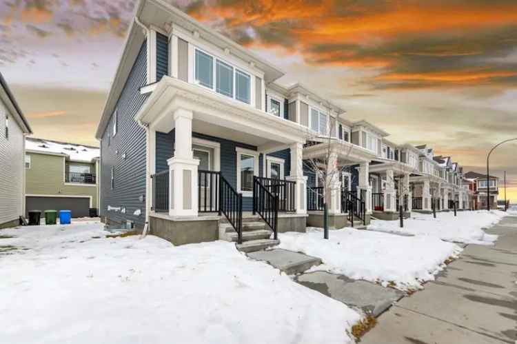 House For Sale in Calgary, Alberta