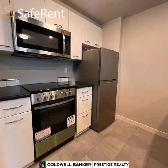 City Views in Coal Harbour One Bedroom (Vancouver)